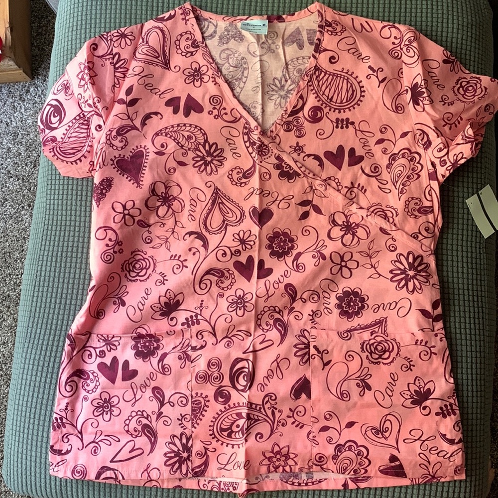 Heart and flower scrub top